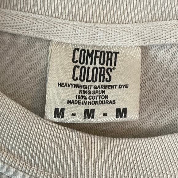 Raw Doggin’ It Graphic T-Shirt The Bluebird Days Beige Size M Funny Hotdog - Picture 4 of 5